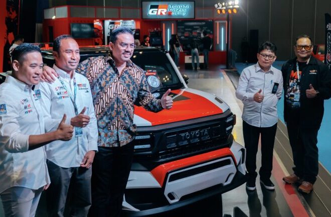 Mobil Modifikasi Toyota Puaskan Mata Pengunjung IMX 2025